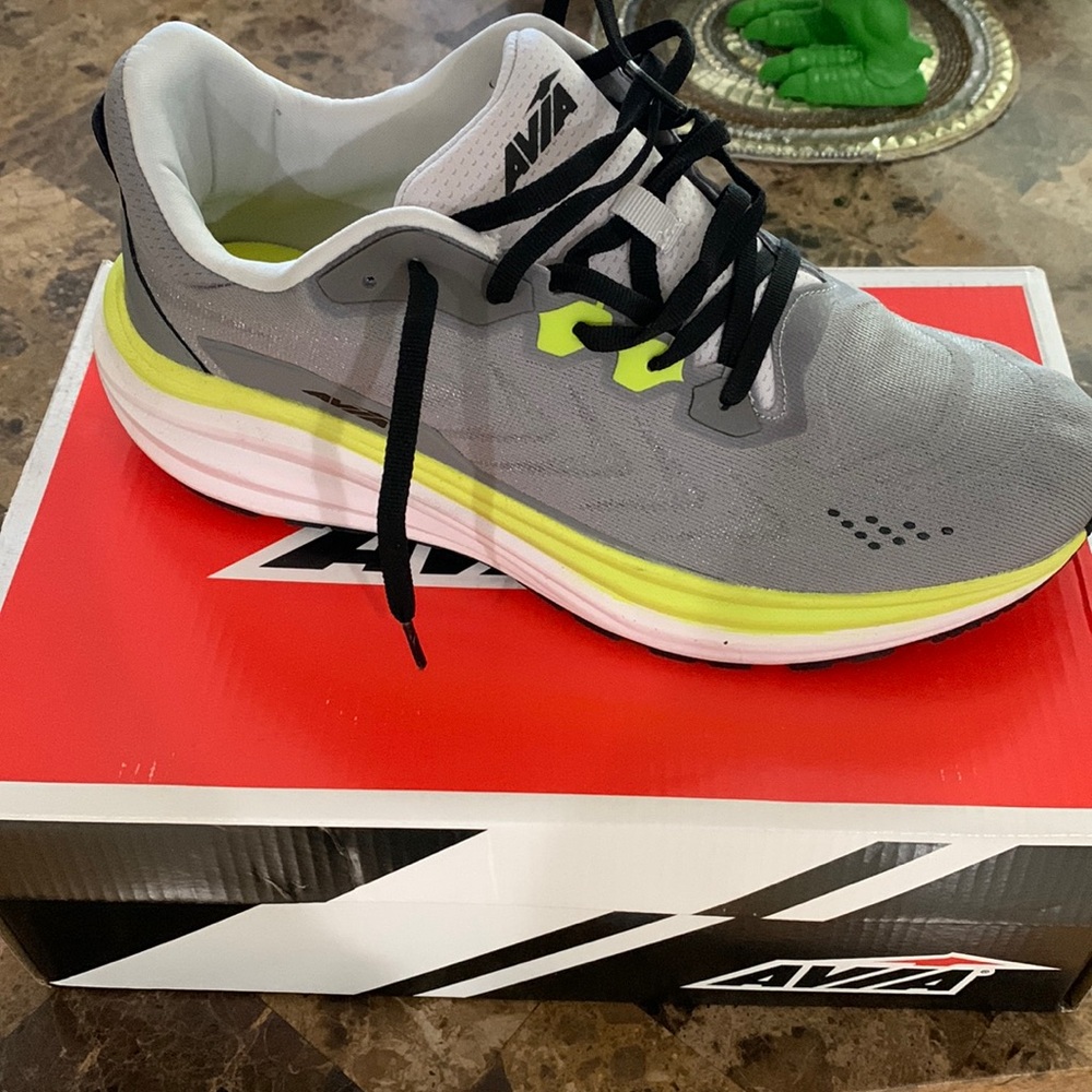 new men's sneakers